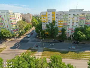Apartament 3 camere decomandat , 2 gr sanitare, 71 mp, bloc reabilitat — miniatura 3