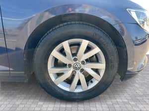 Volkswagen Passat, 17.650 EUR, second-hand — miniatura 7