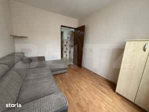 Apartament cu 2 camere, 40 mp, in zona Velenta — miniatura 3