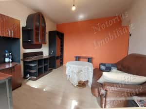 Decomandat, zona Piața Dunărea-Supeco, etaj 4 Hunedoara — miniatura 4