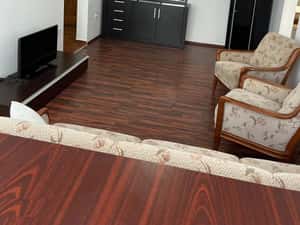 Apartament 2 camere decomandat,utilat, strada Oștirii, etaj 2 — miniatura 2