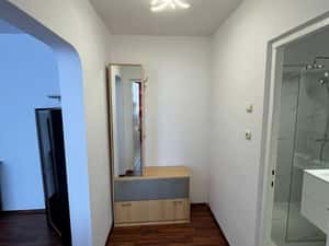 Apartament 2 camere decomandat,utilat, strada Oștirii, etaj 2 — miniatura 5