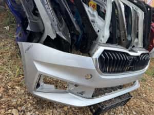 Bara fata + grila centrala Skoda Fabia 4 2022/2023/2024/2025 — miniatura 8