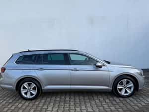 VOLKSWAGEN PASSAT break business, confort și tehnologie modernă — miniatura 5