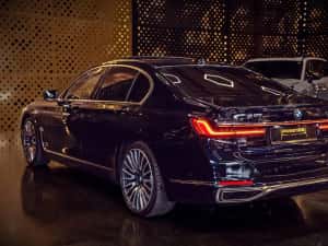 BMW Seria 7 BMW 740iL Individual — miniatura 4