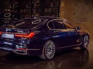 BMW Seria 7 BMW 740iL Individual — miniatura 6