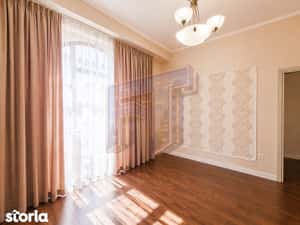 Apartament 3 camere Piata Unirii, 2 minute metrou, boxa si camera de s — miniatura 5