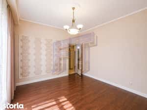 Apartament 3 camere Piata Unirii, 2 minute metrou, boxa si camera de s — miniatura 6