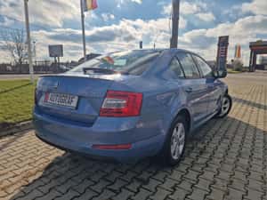 Skoda Octavia Style 1.8TSi 180CP DSG 4x4 Euro 6 — miniatura 4