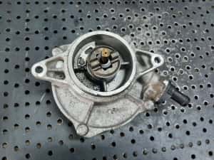 pompa vacuum 3.0 tdi asb audi a8
