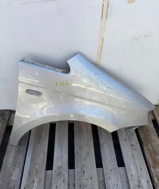 Aripa fata dreapta Seat Arosa 2004 1.0 MT (50 hp) — fotografie 1 din 9