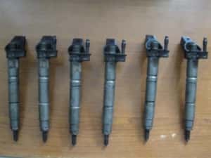 Injectoare 3.0 CRD  Jeep Grand Cherokee 2005/2010 Pret 3000 lei setul — miniatura 2