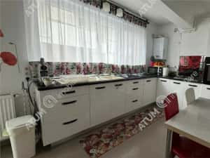 Apartament 4 camere 102 mp etaj 3 Doamna Stanca