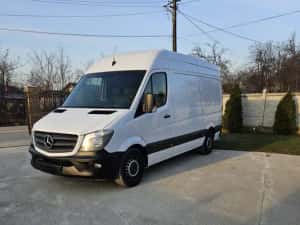Mercedes Sprinter 2018 — miniatura 9