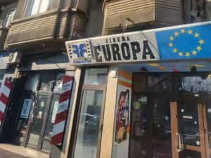 VAND MANSARDA CINEFILULUI