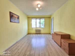 Apartament 3 camere decomandat | Locație excelentă | Bd. Chișinău 21 — miniatura 1