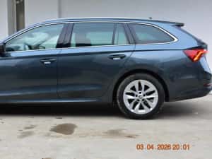 Skoda octavia 2.0 DSG an 2022  Matrix cristal clear   camera Head-u — miniatura 2