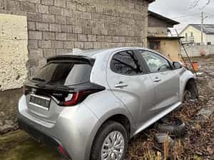 Toyota Yaris avariat 1.5 hybrid CVT — miniatura 4