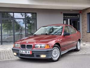 BMW 318 i Automat — miniatura 2