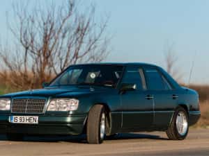 Mercedes EClass w124 E300 vehicul atestat istoric — miniatura 10