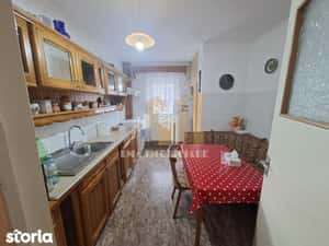 Apartament 3 camere Strada Gloriei Tractoru Brasov — miniatura 6