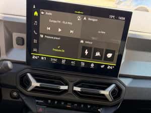 Dacia Bigster Hibrid 155 Automat - 9.500 km — miniatura 4