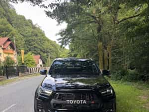Toyota Hilux GR Sport2.8 D-4D 4x4 Automat2024//Ful Option//TVA Deductibil — miniatura 2