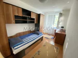 3 camere confort 1 etaj 3 zona Medicina CENTRALA PROPRIE — miniatura 4