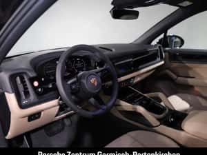 Porsche Cayenne 2025, SUV, 9000 km, Benzină, Negru — miniatura 7
