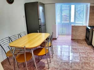 Vanzare apartament 4 camere in zona Unirii - Coposu, metrou