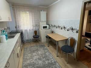 Apartament cu 2 camere de inchiriat