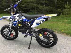 Motocicleta copii MotoCross NOU RATE TBI BANI 10 Inch 49cc mini Motor NOI Sigilate — miniatura 5