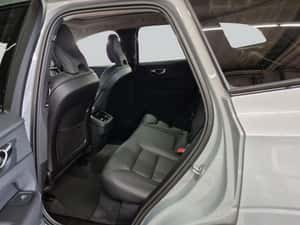 Volvo XC60 SUV cu 28000 km, 2025, Automată, 250 HP — miniatura 7