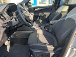 Ford Kuga Automată 152 HP Hibrid (B/E) — miniatura 6