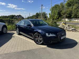 Audi A 8 QUATRO 4x4 — miniatura 10