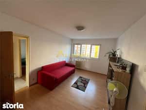 3 Camere Dristor I metrou 7 min — miniatura 6