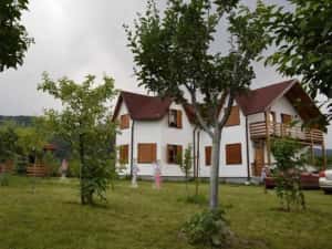 Casă de vacanță în inima naturii. Dejani, Brașov, priveliște deosebită — miniatura 9