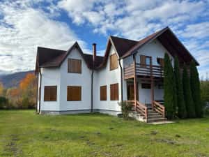 Casă de vacanță în inima naturii. Dejani, Brașov, priveliște deosebită — miniatura 10