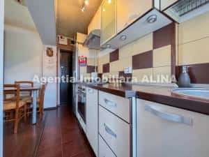 Ap. 2 camere LA CHEIE, in Deva, zona Dacia, Aleea Salcamilor, 31,11 mp, semidecomandat, etaj 4. — miniatura 4