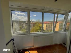 Vând apartament 2 camere zona independenței — miniatura 6
