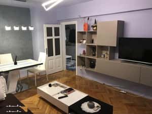 Apartament 3 camere Etaj 1 zona Dorobantilor Lugojului — miniatura 3