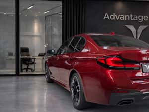 BMW 530d xDrive G30 facelift, într-o configurație premium — miniatura 6