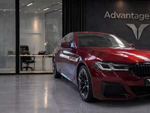 BMW 530d xDrive G30 facelift, într-o configurație premium — miniatura 7