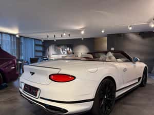 Bentley Continental GTC Cabrio 2022 — miniatura 3