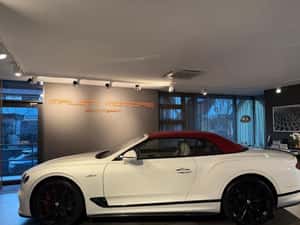 Bentley Continental GTC Cabrio 2022 — miniatura 7