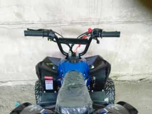 Atv Renegade pe benzina pentru copii 49cc pornire la buton si sfoara — miniatura 3