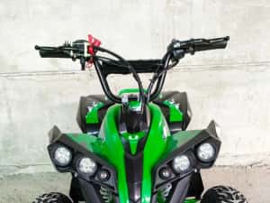 Atv Renegade pe benzina pentru copii 49cc pornire la buton si sfoara — miniatura 6