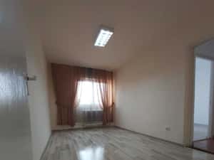 Apartament de vanzare, 2 camere, balcon inchis, 45 mp utili, Sebes — miniatura 3