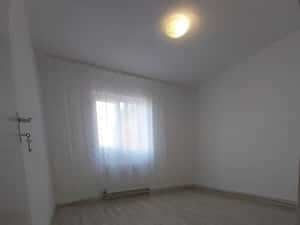 Apartament de vanzare, 2 camere, balcon inchis, 45 mp utili, Sebes — miniatura 5