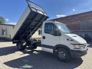 Iveco basculabil 3 parti 35c15 cu clima motor 3000 recent adus italia — miniatura 3